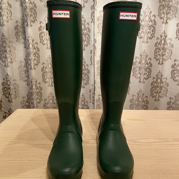 Hunter Shoes - Tall Hunter women’s rain boots - green, size US 7M, UK 6 EU 39